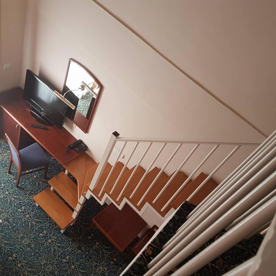 Hotel Cateski Dvorec Catez ob Savi Ngoại thất bức ảnh